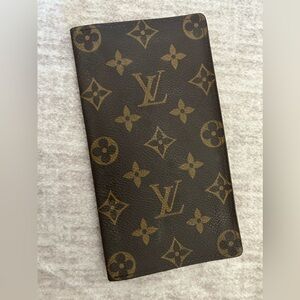 Louis Vuitton Bifold Monogram Brown Wallet